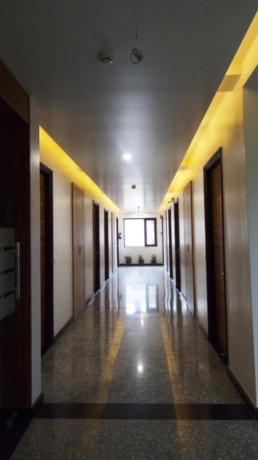 Alankrita Suites & Party Halls Meerut Esterno foto