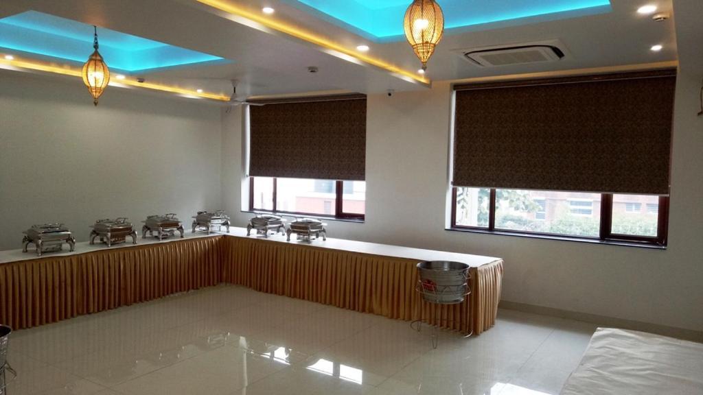 Alankrita Suites & Party Halls Meerut Esterno foto